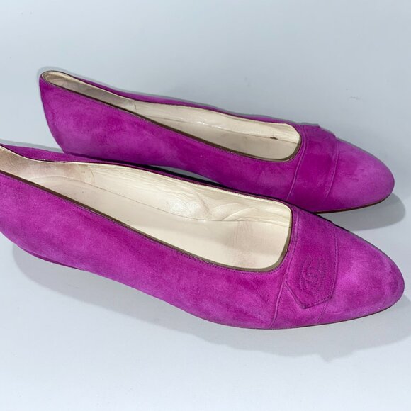 CHANEL Vintage Fuchsia Suede Flats Made in Italy Size 8.5 - Picture 4 of 9